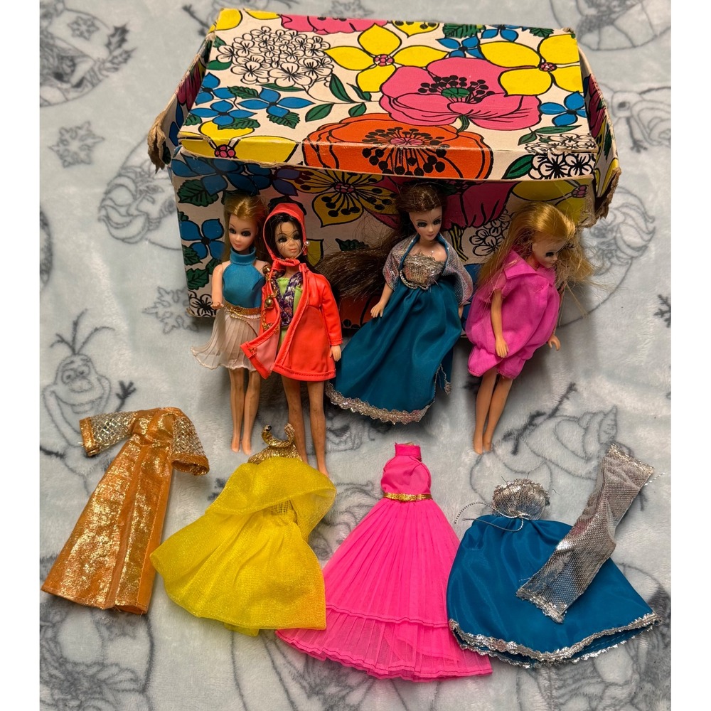 Vintage Topper Dawn Doll Lot 4 Dolls Clothes 1970s Floral Box